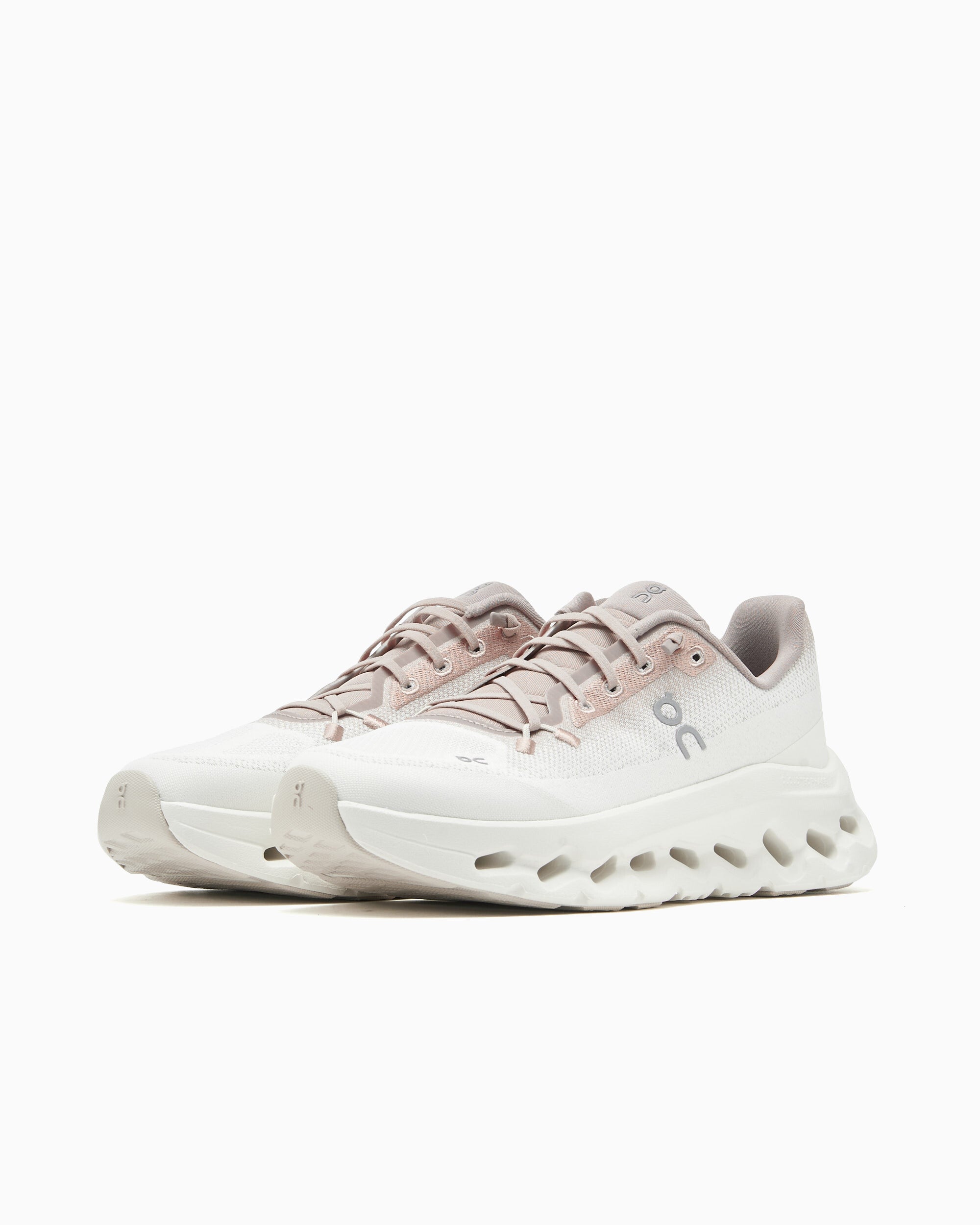 Sneakers On Women's Cloudtilt 1 - 3WE10055221