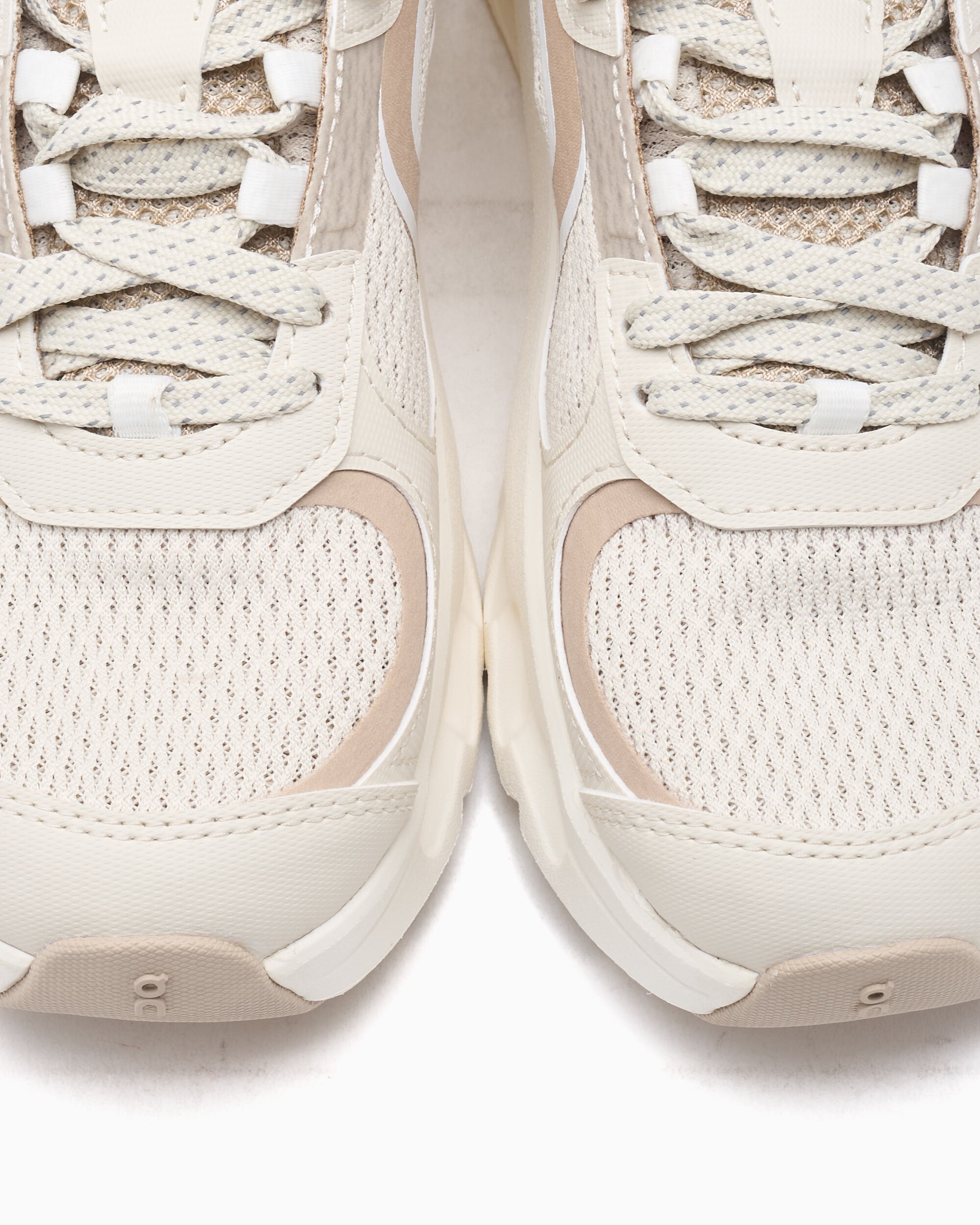 Sneakers On Women's Cloudtilt Arc - 3WG30315224