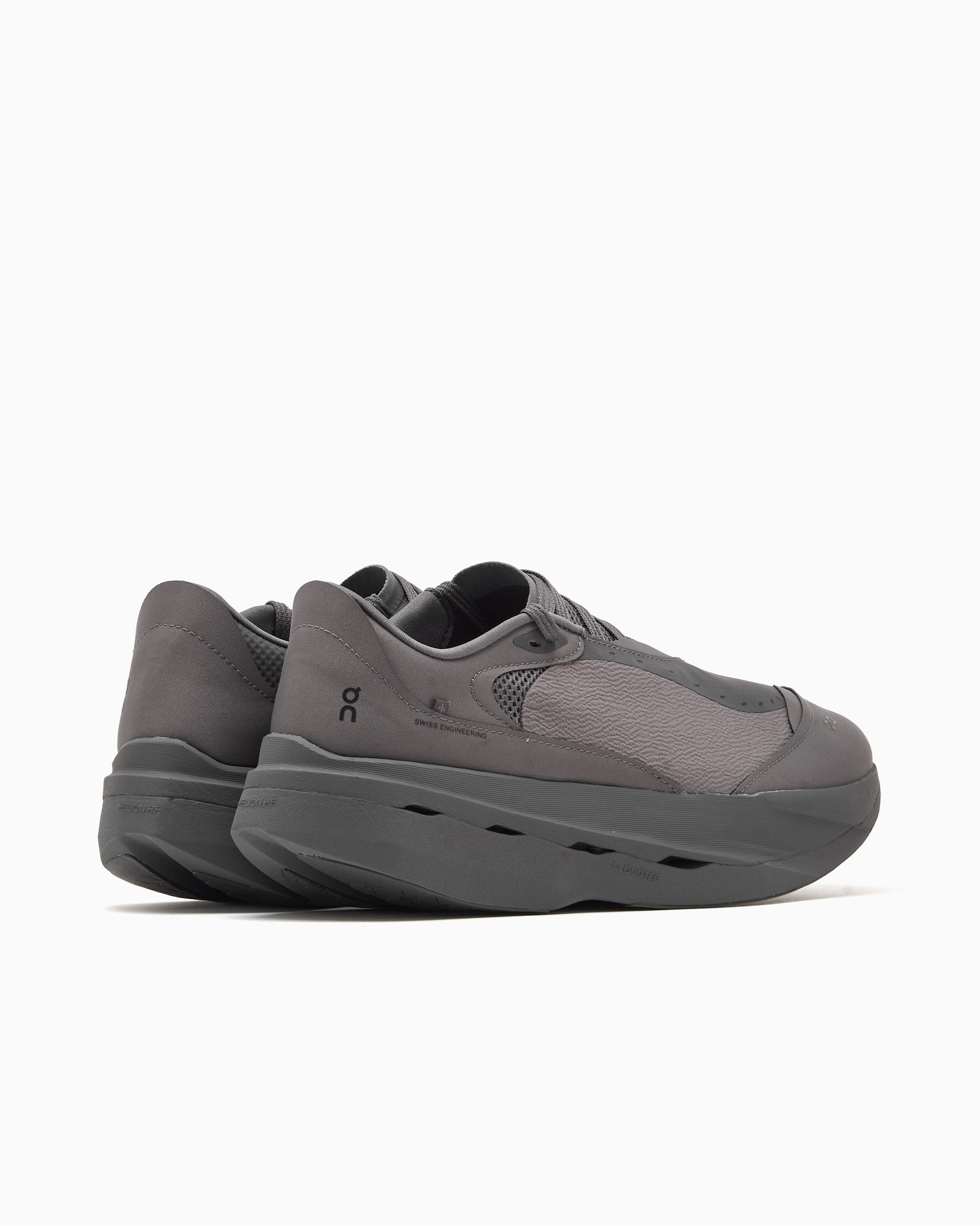 On x PAF Cloudboom Volt
