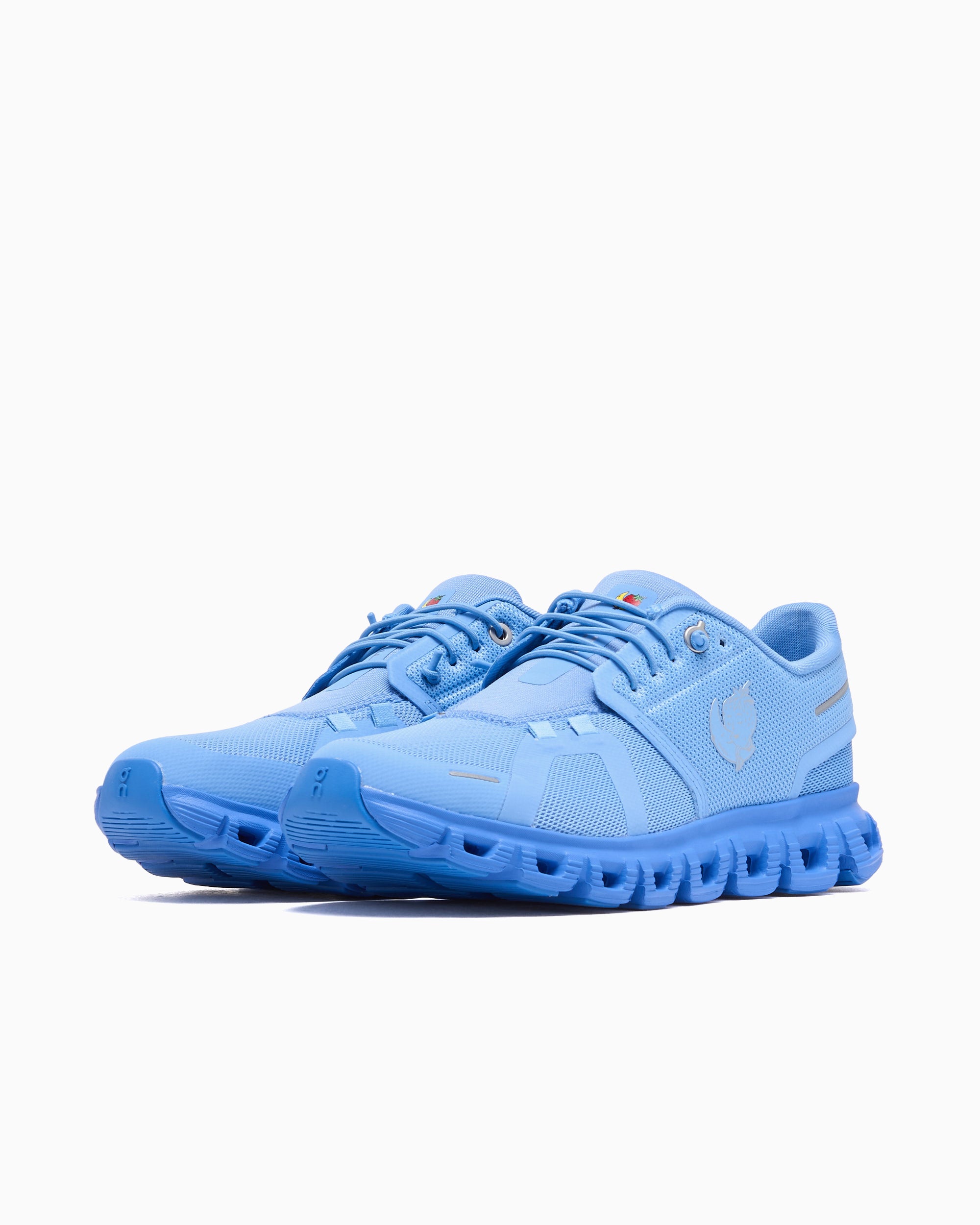 Sneakers On x Sky High Farm Goods Cloud 6 - 3MF31105663