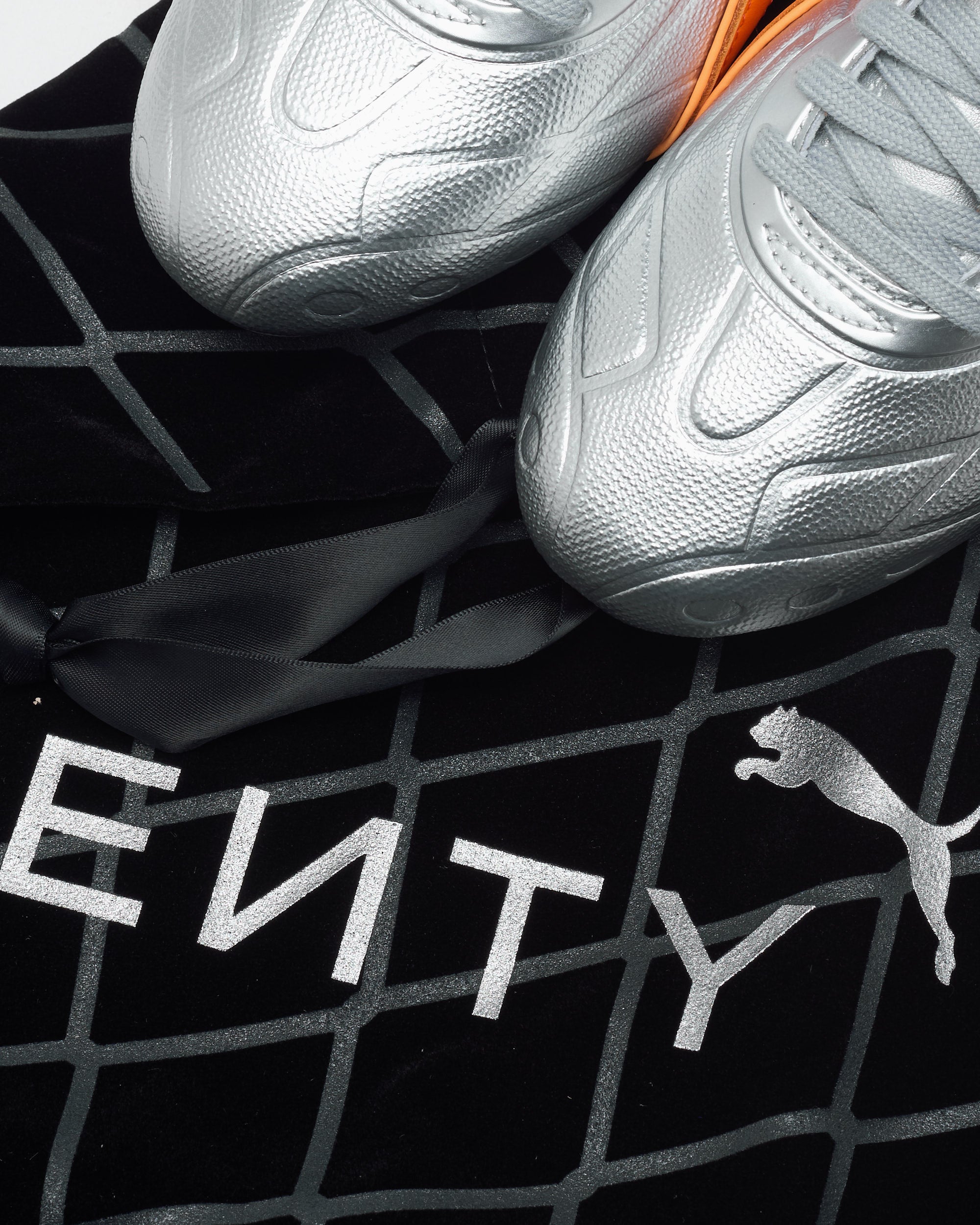 Sneakers Puma x FENTY Avanti LS-X - 404808-02