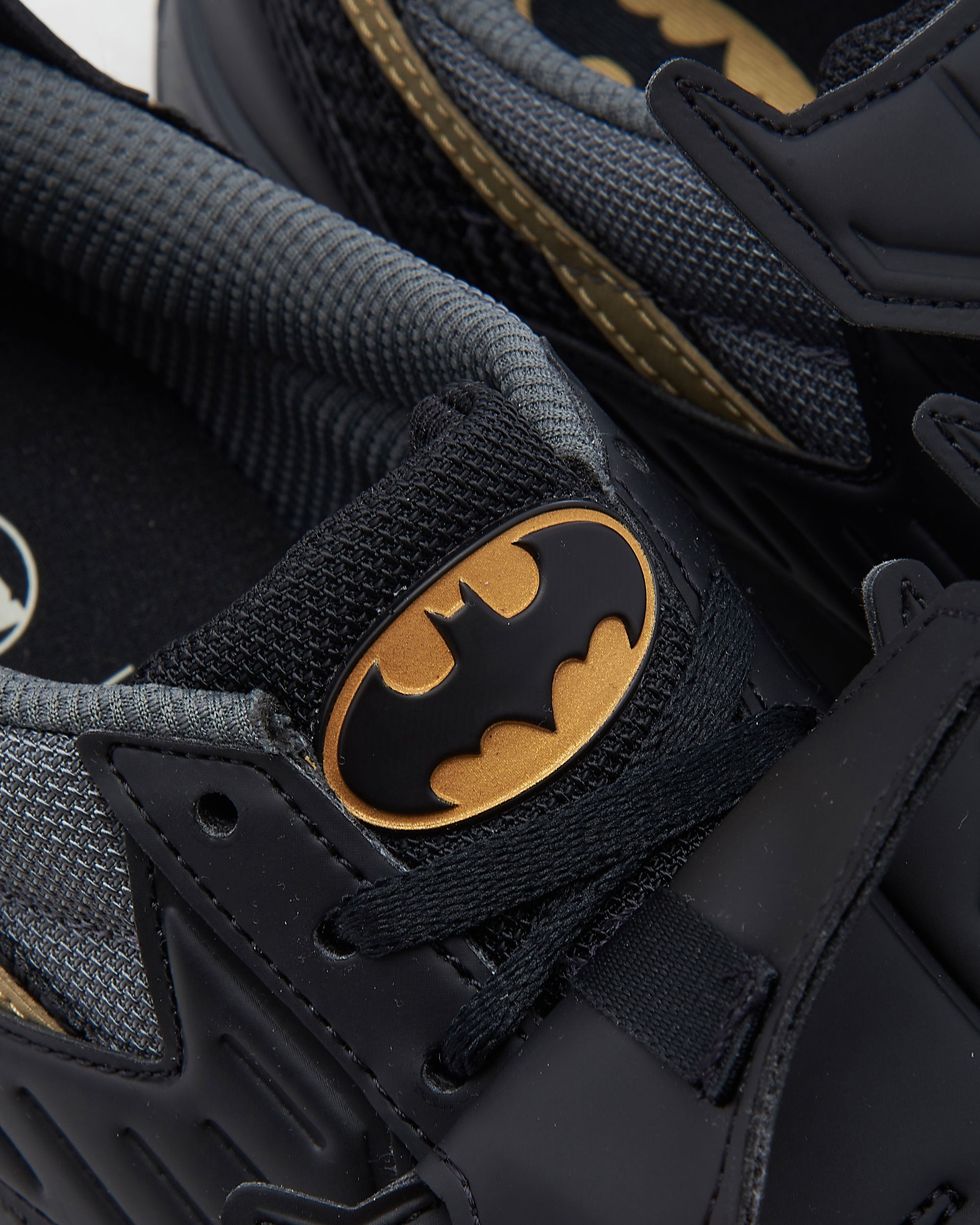 Reebok x DC Comics LX2200 