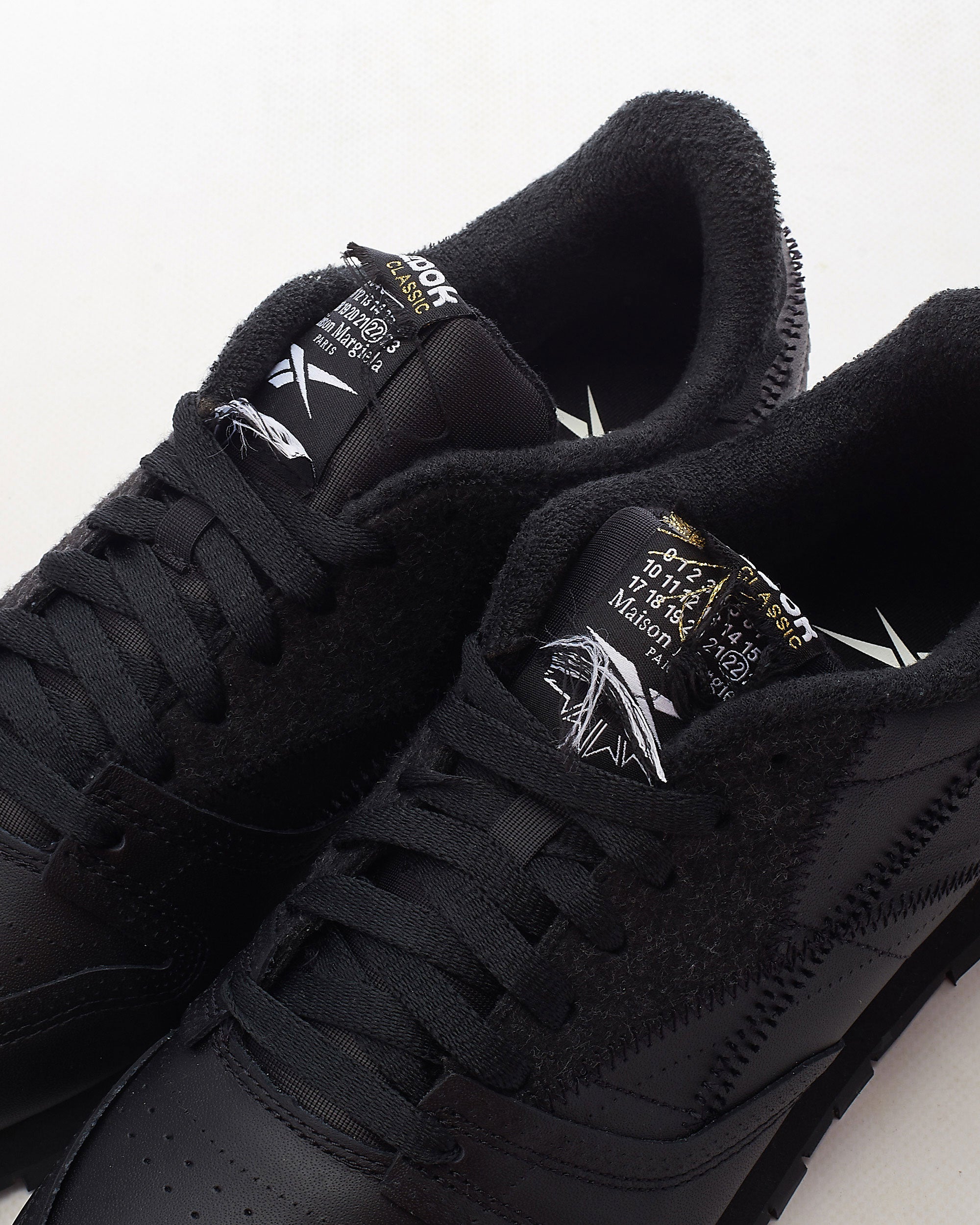 Maison Margiela × Reebok Project 0 CL Reebok x Maison Margiela Classic Leather Project 0