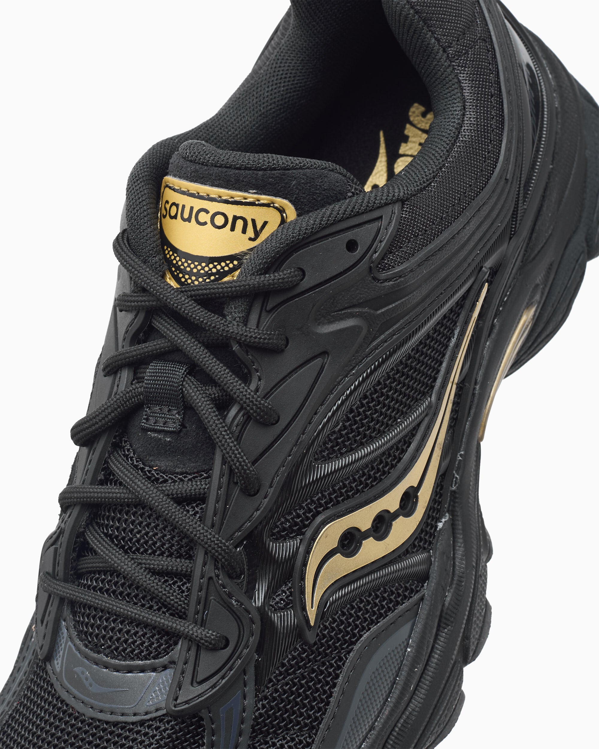 Sneakers Saucony Progrid OMNI 9 Armor "Black & Gold" - S102059-1003