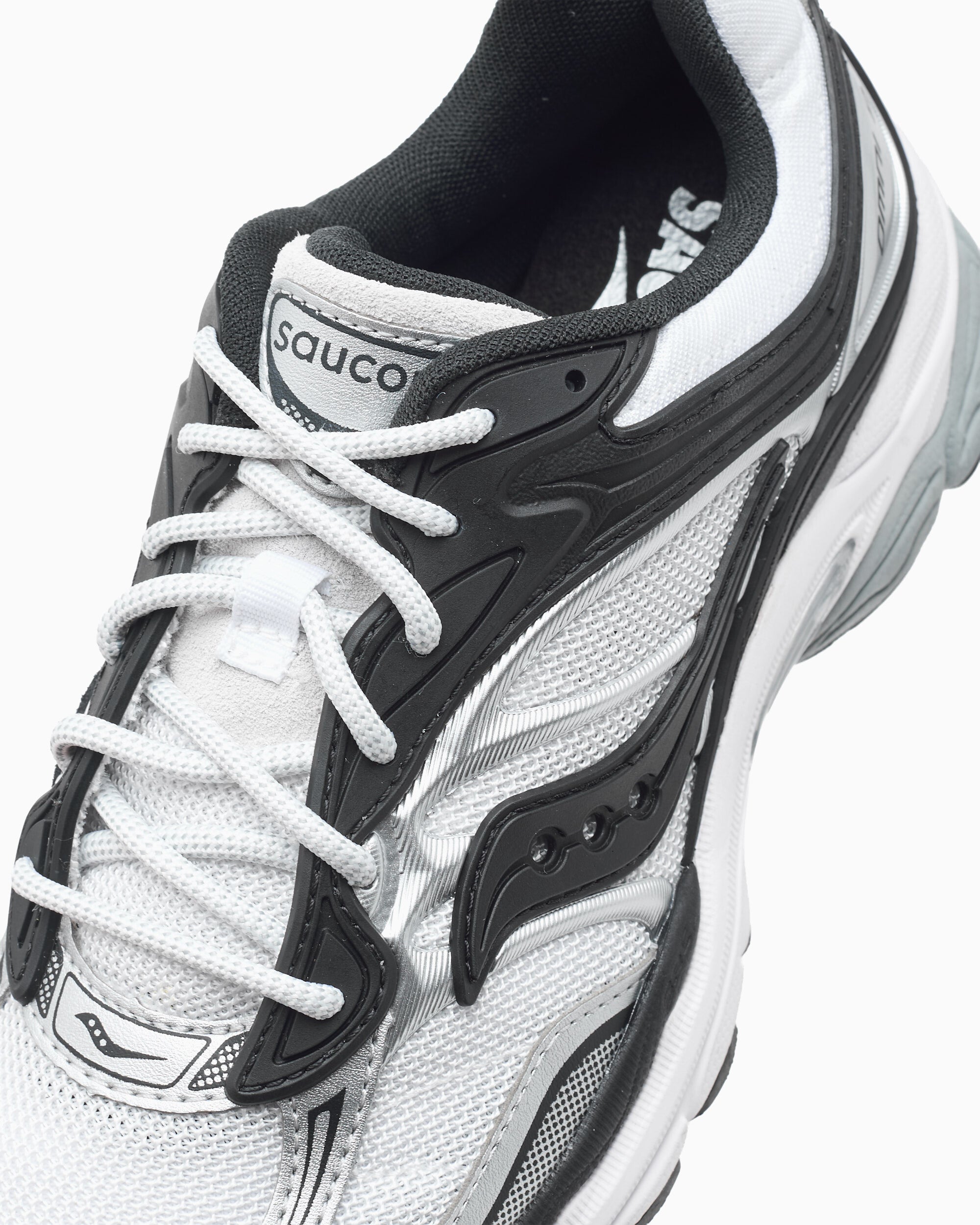 Sneakers Saucony Progrid OMNI 9 Armor "Black & White" - S102059-1002