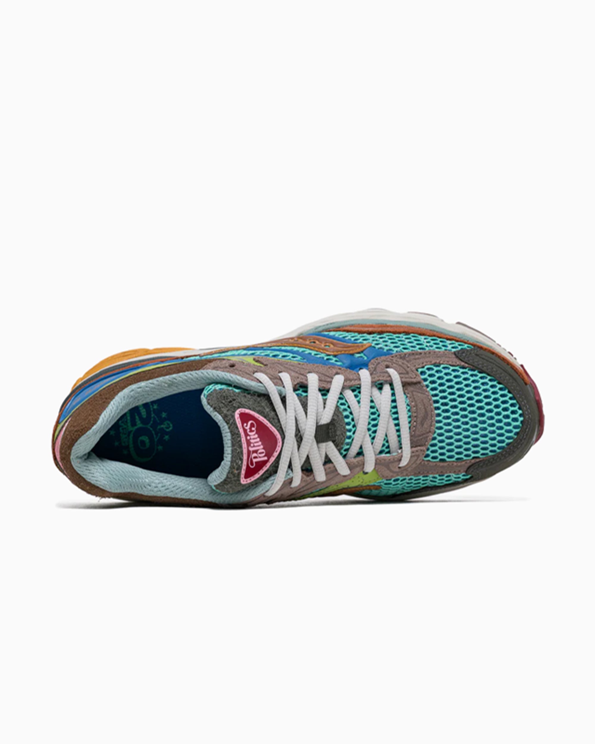 Saucony x Sneakers Politics Progrid OMNI 9 
