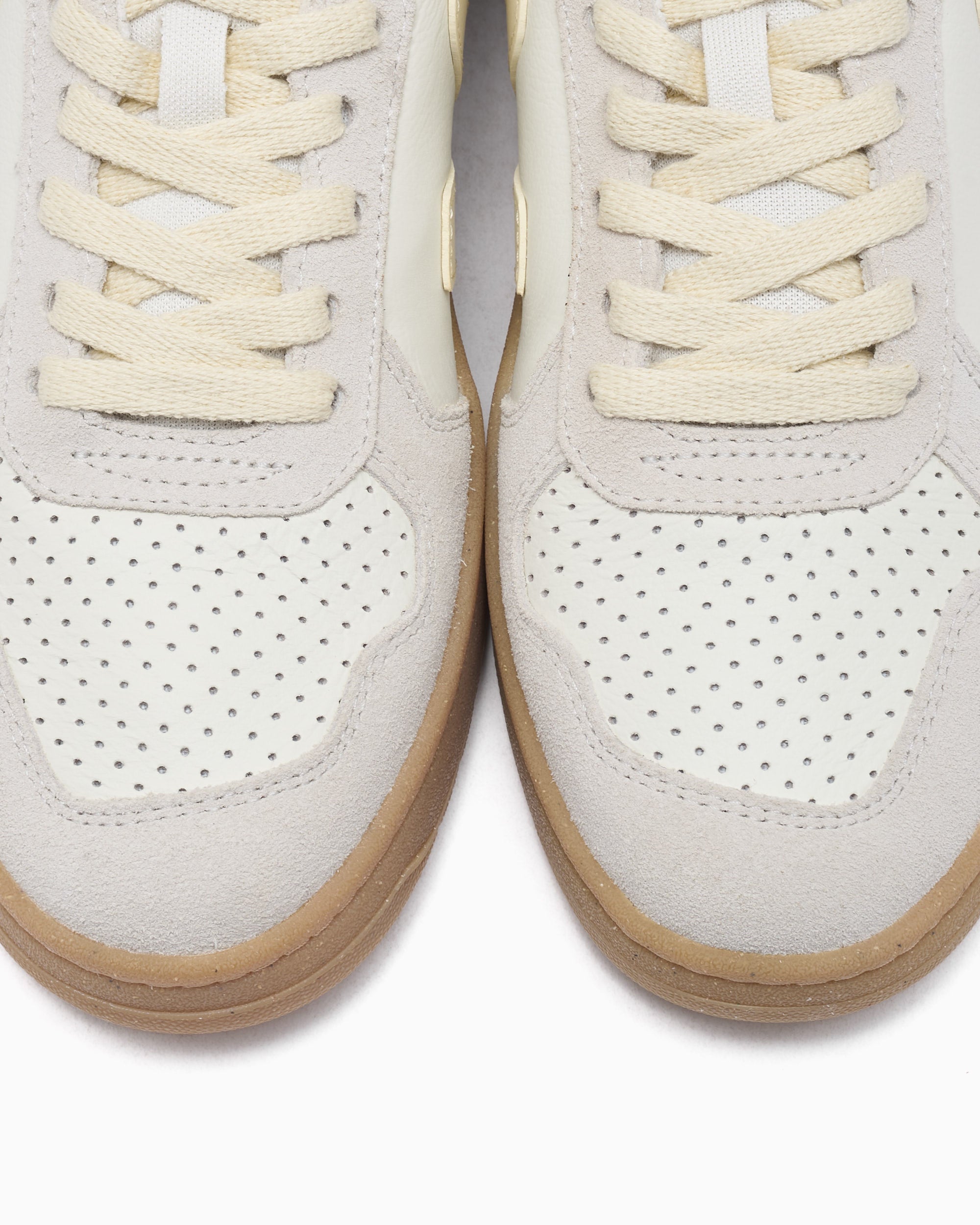 Sneakers Veja Women's V-82 Grained Leather - VE3320936A