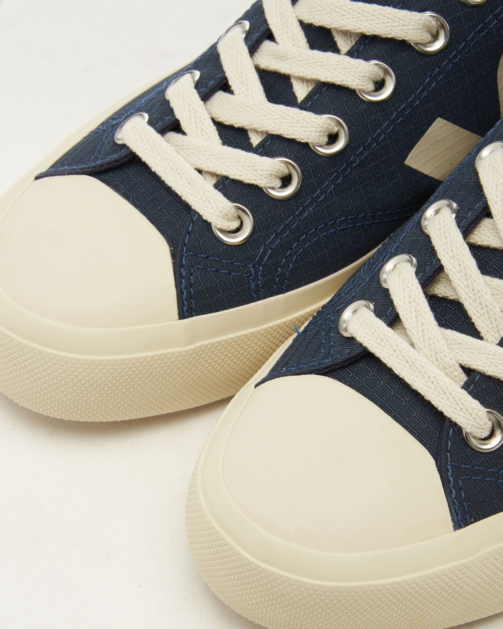 Veja Women's Wata II Low Ripstop