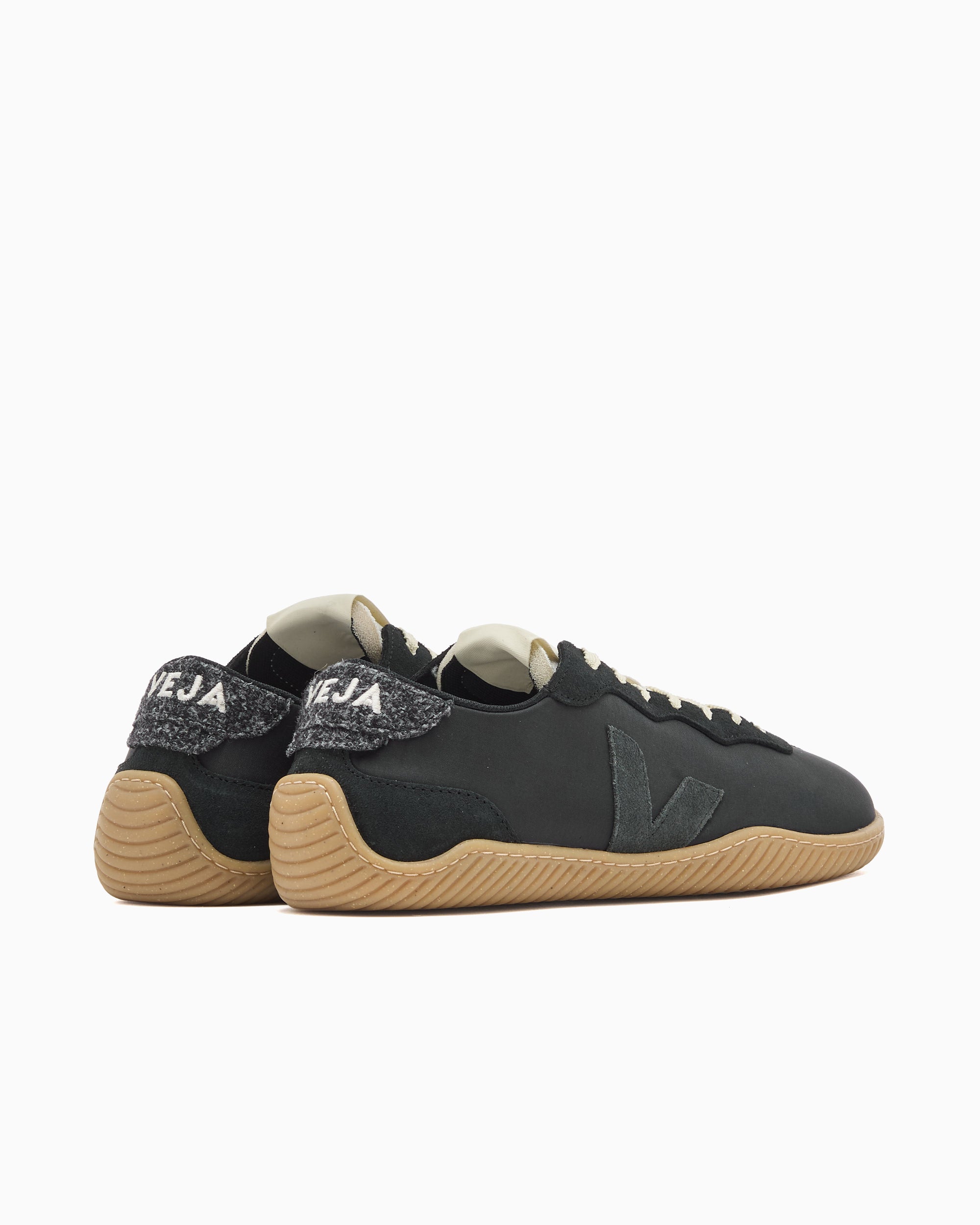 sneakers-veja-x-baserange-