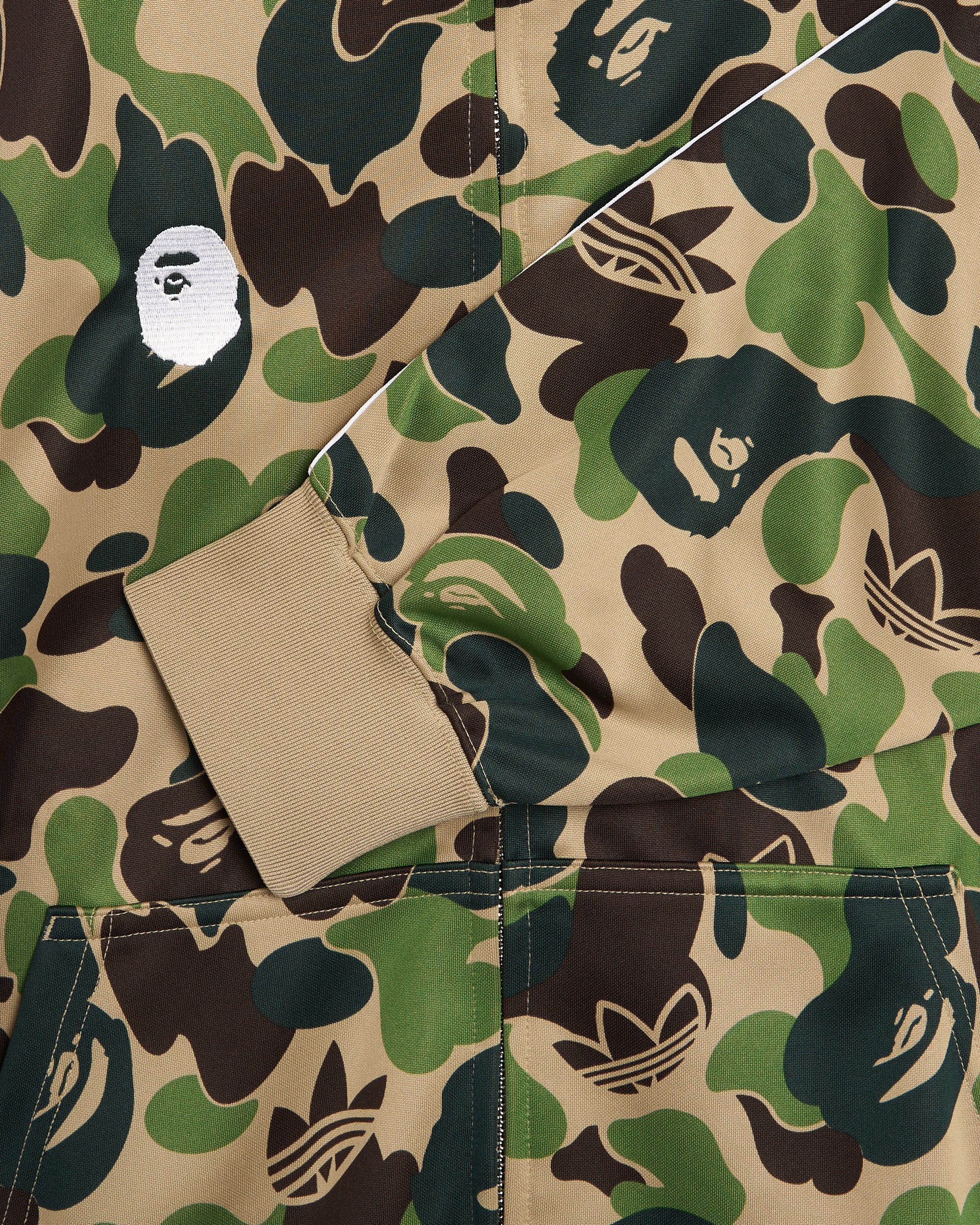 Sweatshirts adidas Originals x BAPE Shark Graphic Relaxed Men's Zip-Up Sweatshirt - KF4916