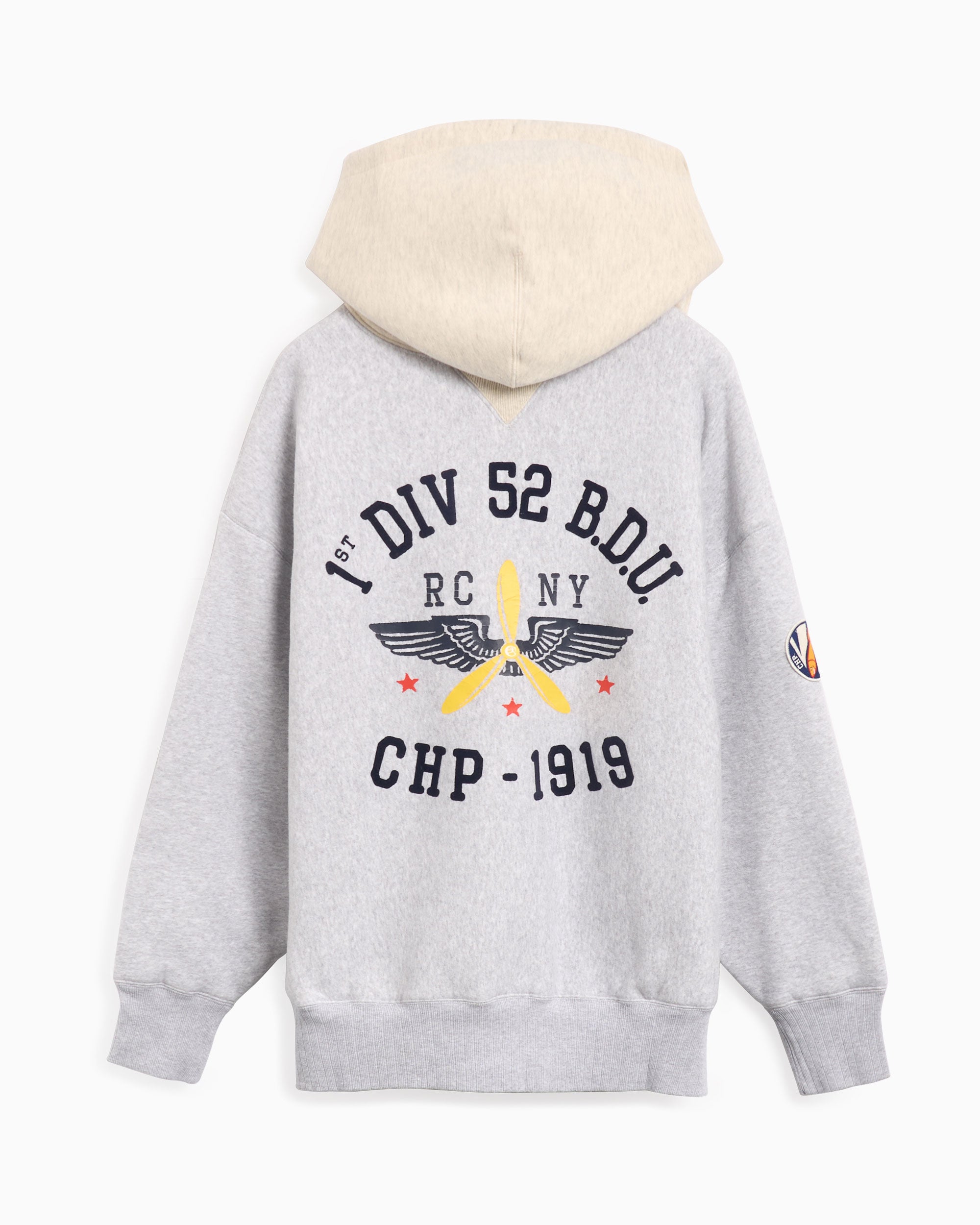 ぷぅ★AMERI×Champion AMERI × Champion 初のコラボアイテムが9月29日(木)に発売。 │ QUI
