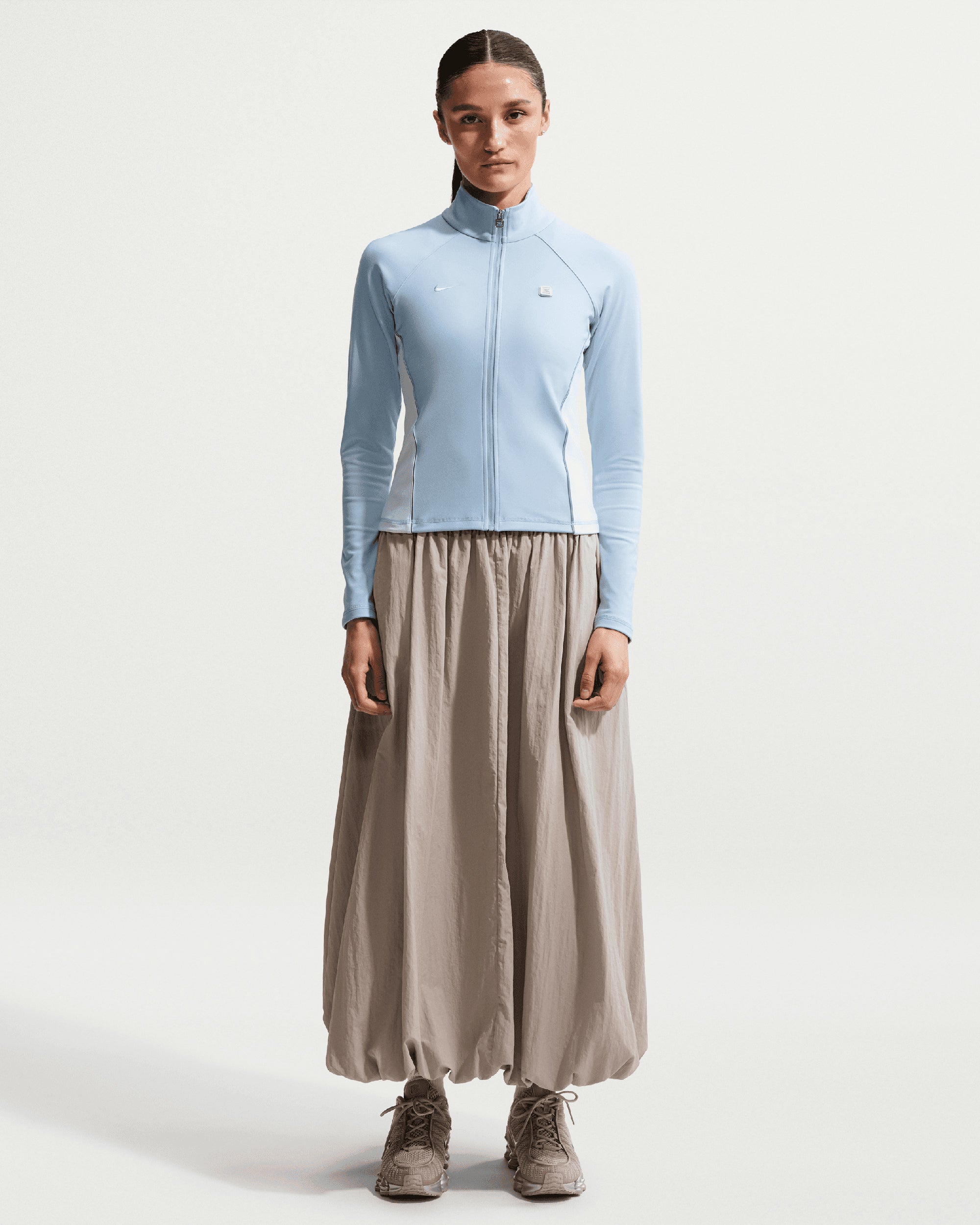 Sweatshirts Nike Sportswear Shox Slim Women's Zip-Up Sweatshirt - IR4443-440