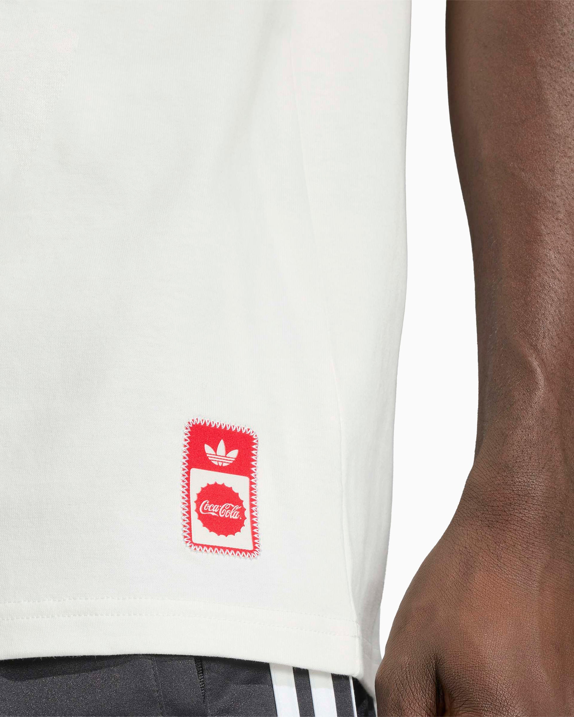 T-Shirts adidas Originals x Coca-Cola Classic Sport Treffie Graphic Men's T-Shirt - KY2109