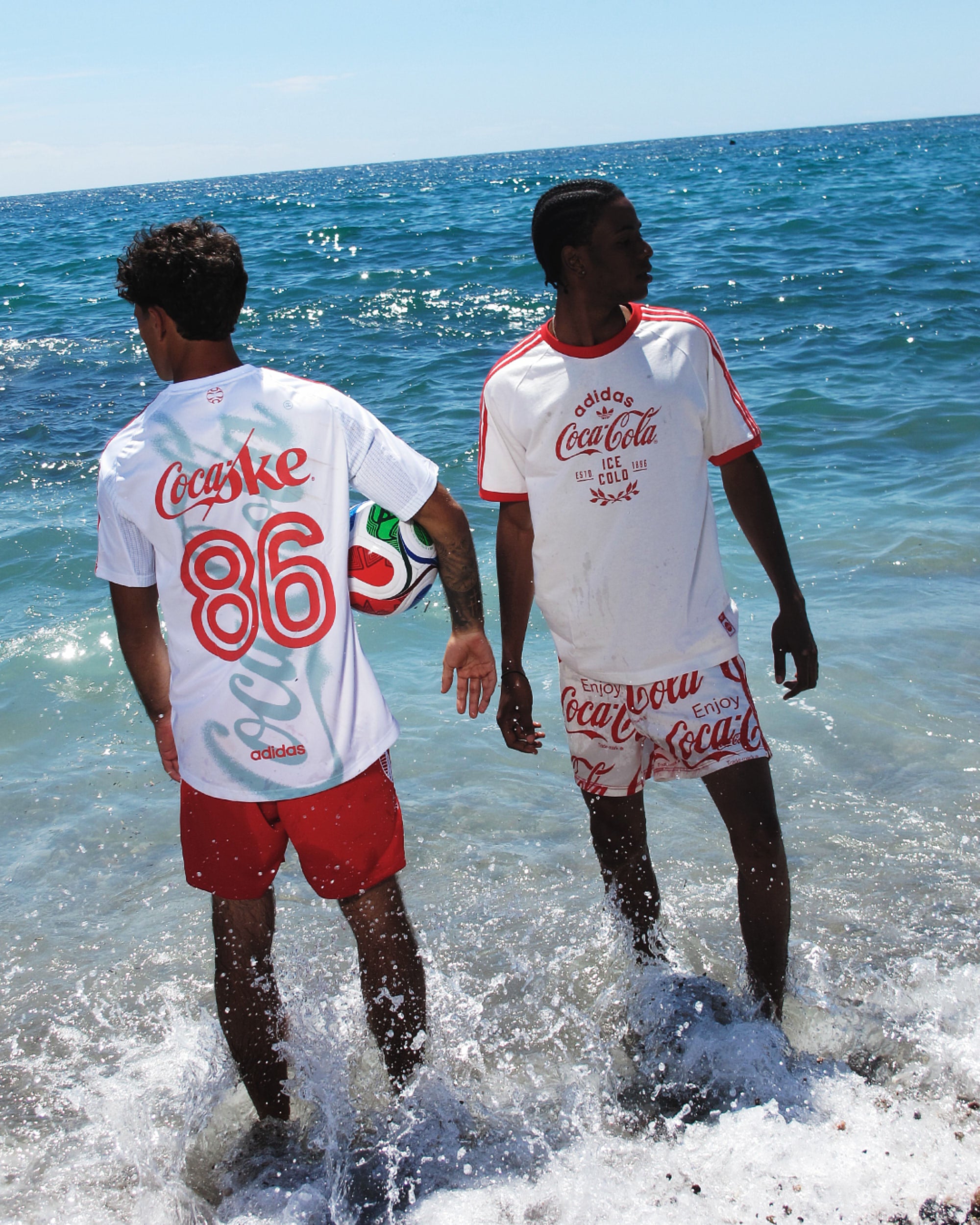シャツ adidas Originals x Coca-Cola Teamgeist Logo Men's T-Shirt