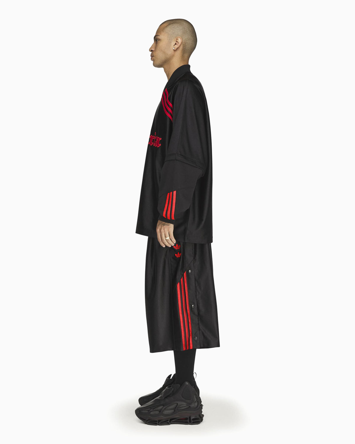 T-Shirts adidas Originals x Willy Chavarria "Dazzle" Graphic Long-Sleeved Oversize Men's Jersey T-Shirt - KZ3116