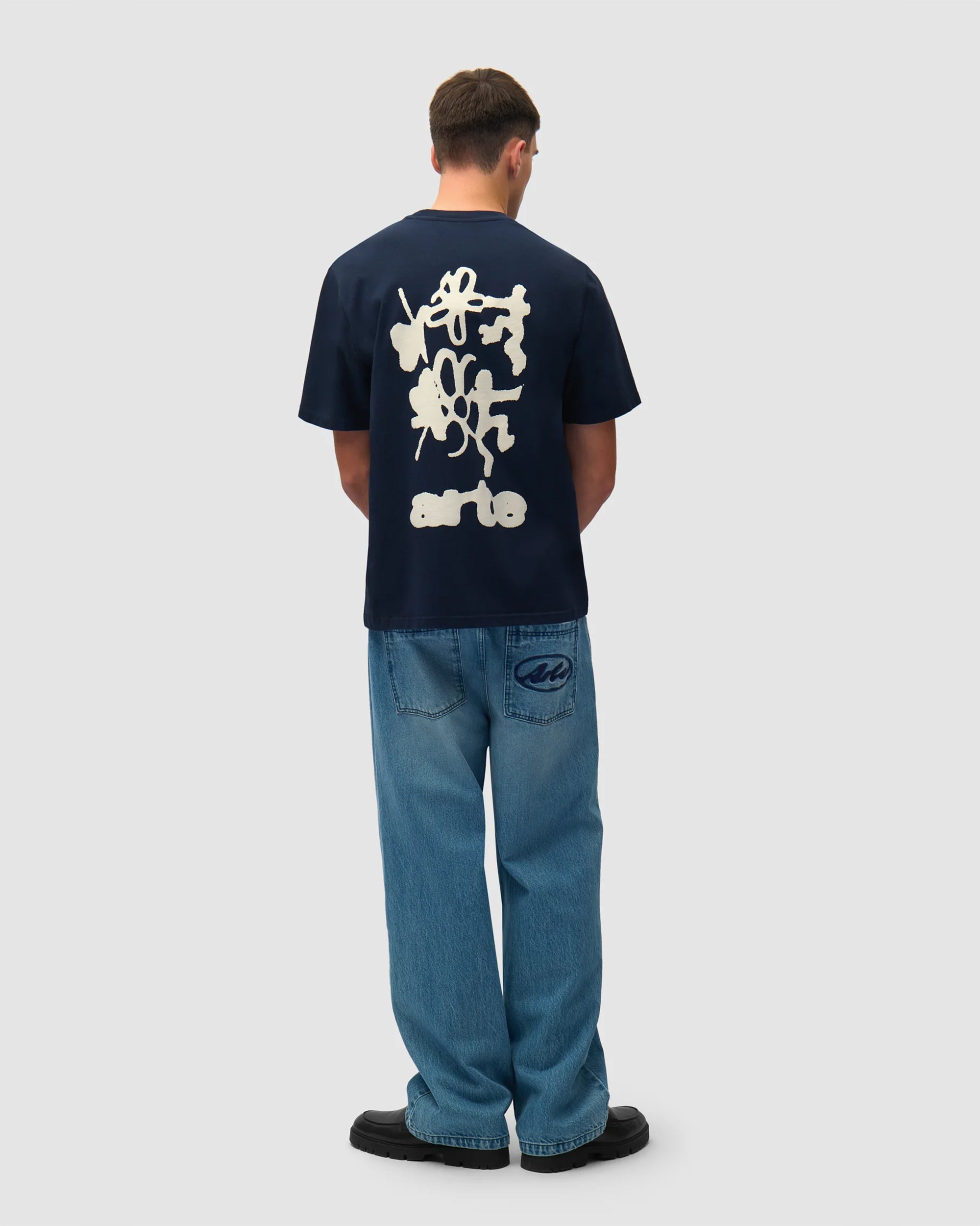 T-Shirts Arte Antwerp Blurry Back Graphic Relaxed Men's T-Shirt - SS26-101T-Navy