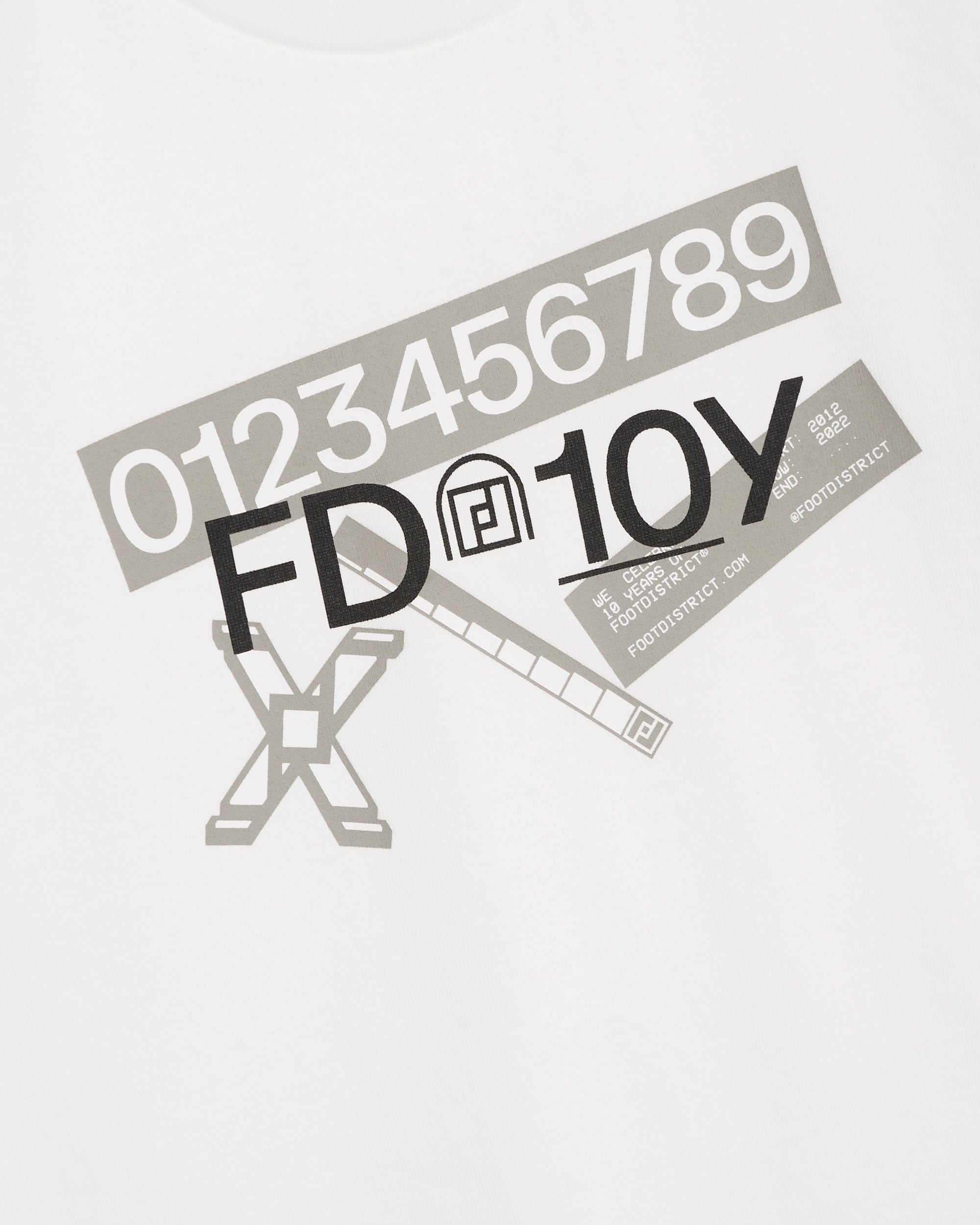 T-Shirts FOOTDISTRICT 10th Anniversary FD10Y Unisex T-Shirt Unisex T-Shirt - FDFW23-TEE1-WHITE