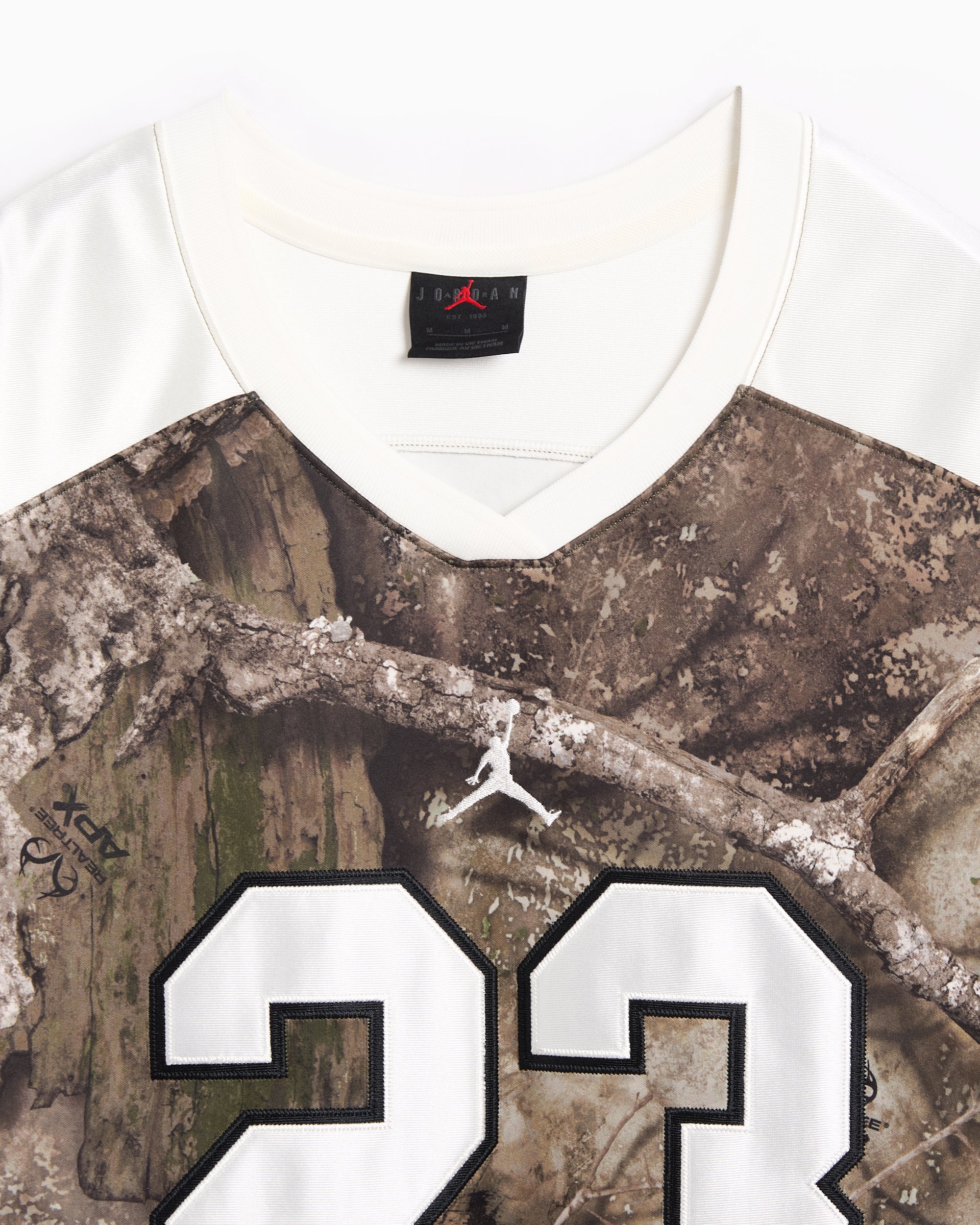 Jordan Brooklyn Realtree Camo Print Half-Sleeved Oversize Men's Jersey