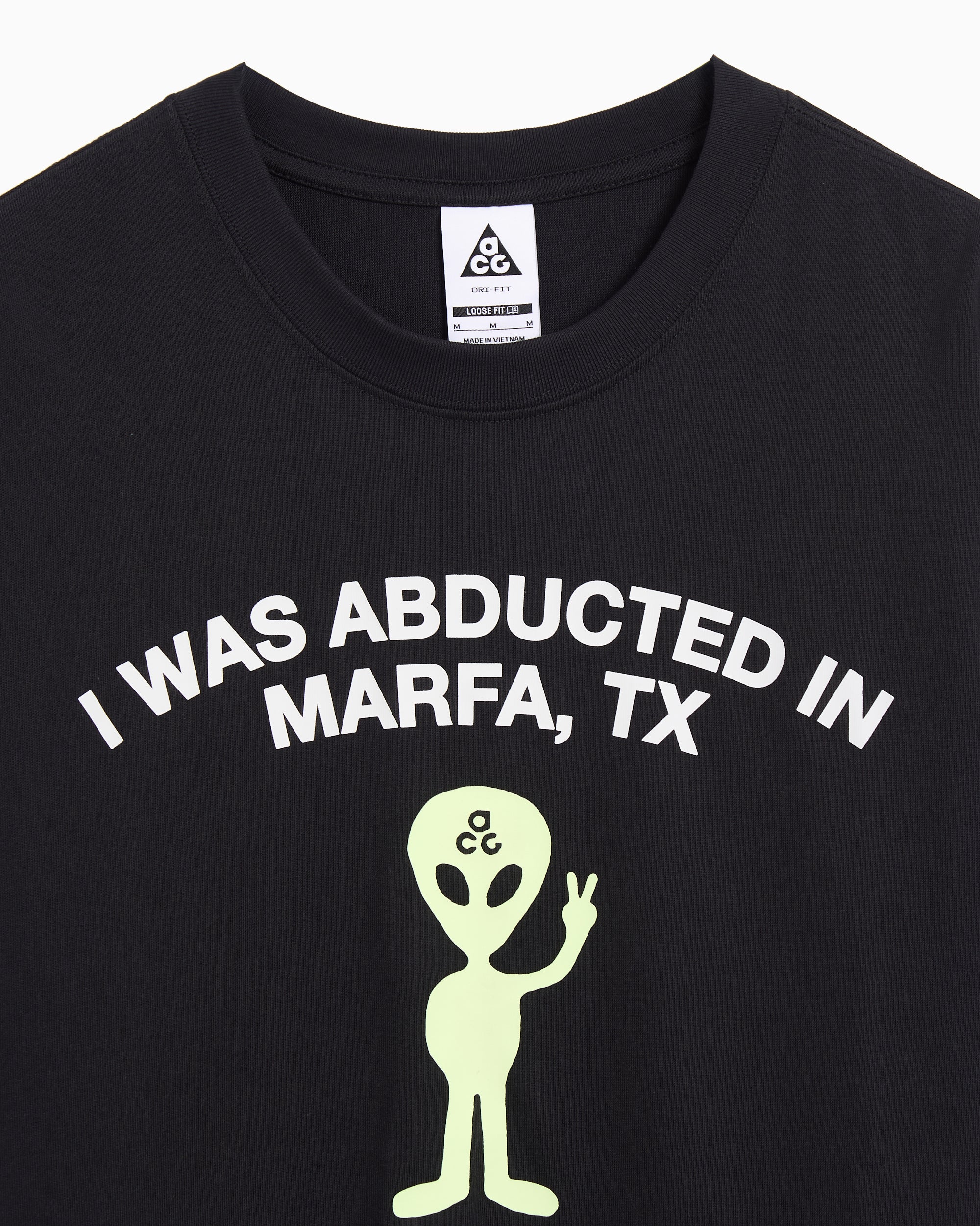Nike ACG Alien Graphic Relaxed Men's T-Shirt