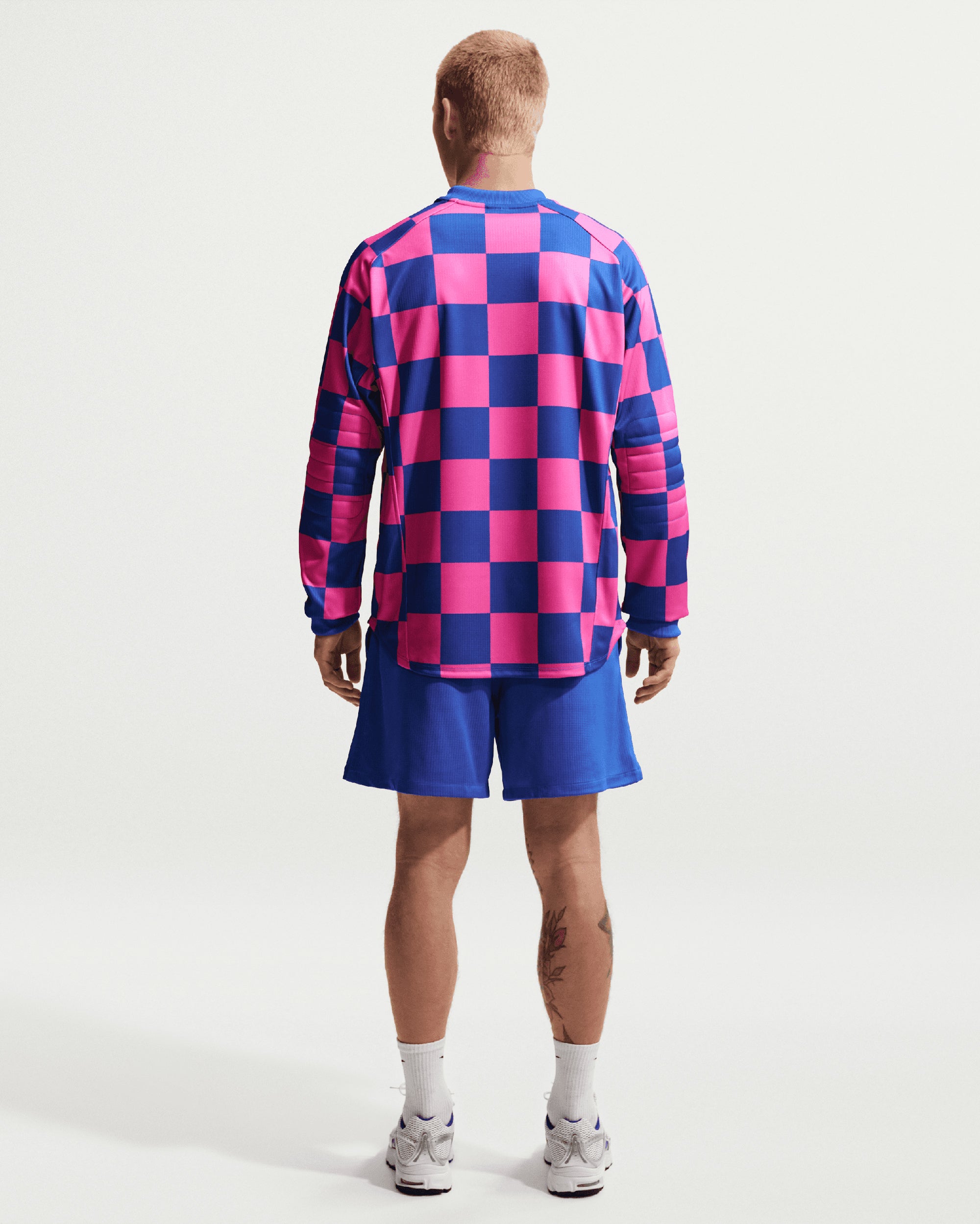 Nike Sportswear Club Goalie Plaid Long-Sleeved Relaxed Men's Jersey T-