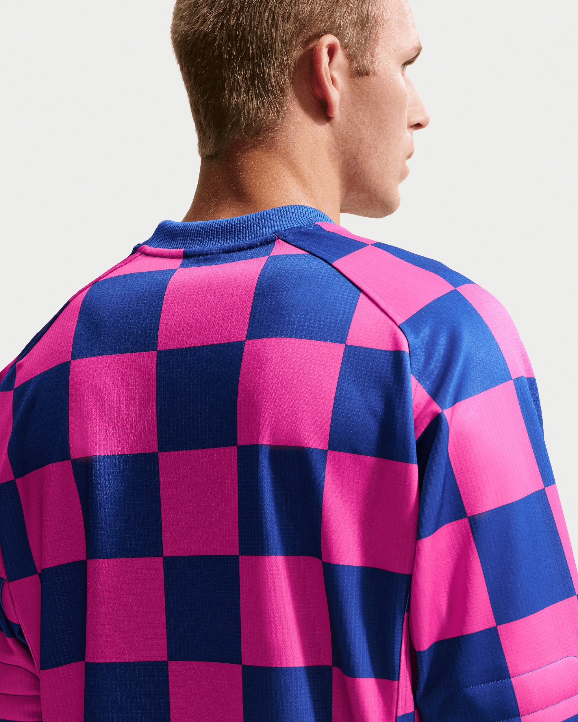 Nike Sportswear Club Goalie Plaid Long-Sleeved Relaxed Men's Jersey T-