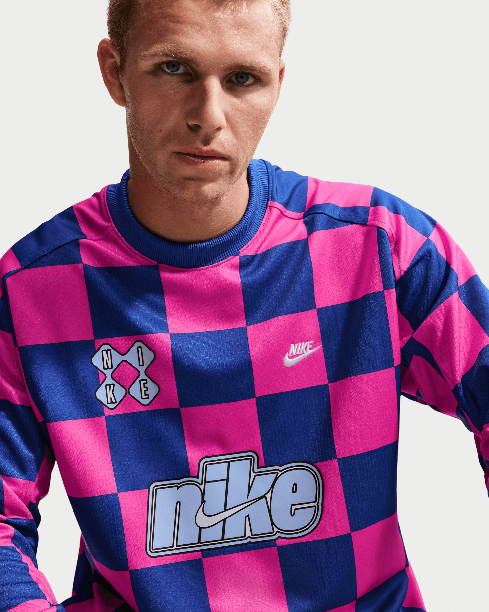 アーセナル Nike シャツ バーガンディ Nike Sportswear Club Goalie Plaid Long-Sleeved Relaxed Men's Jersey T-
