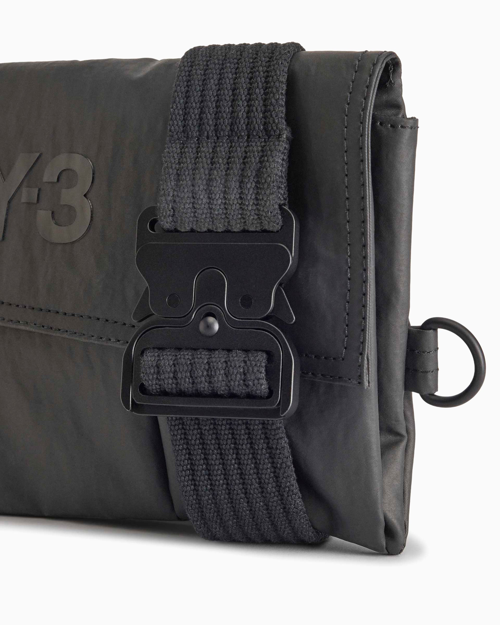 Y-3 ウエスト ボディバッグ Y-3（ワイスリー）の「Y-3 X BODY BAG（ボディバッグ/ウエストポーチ