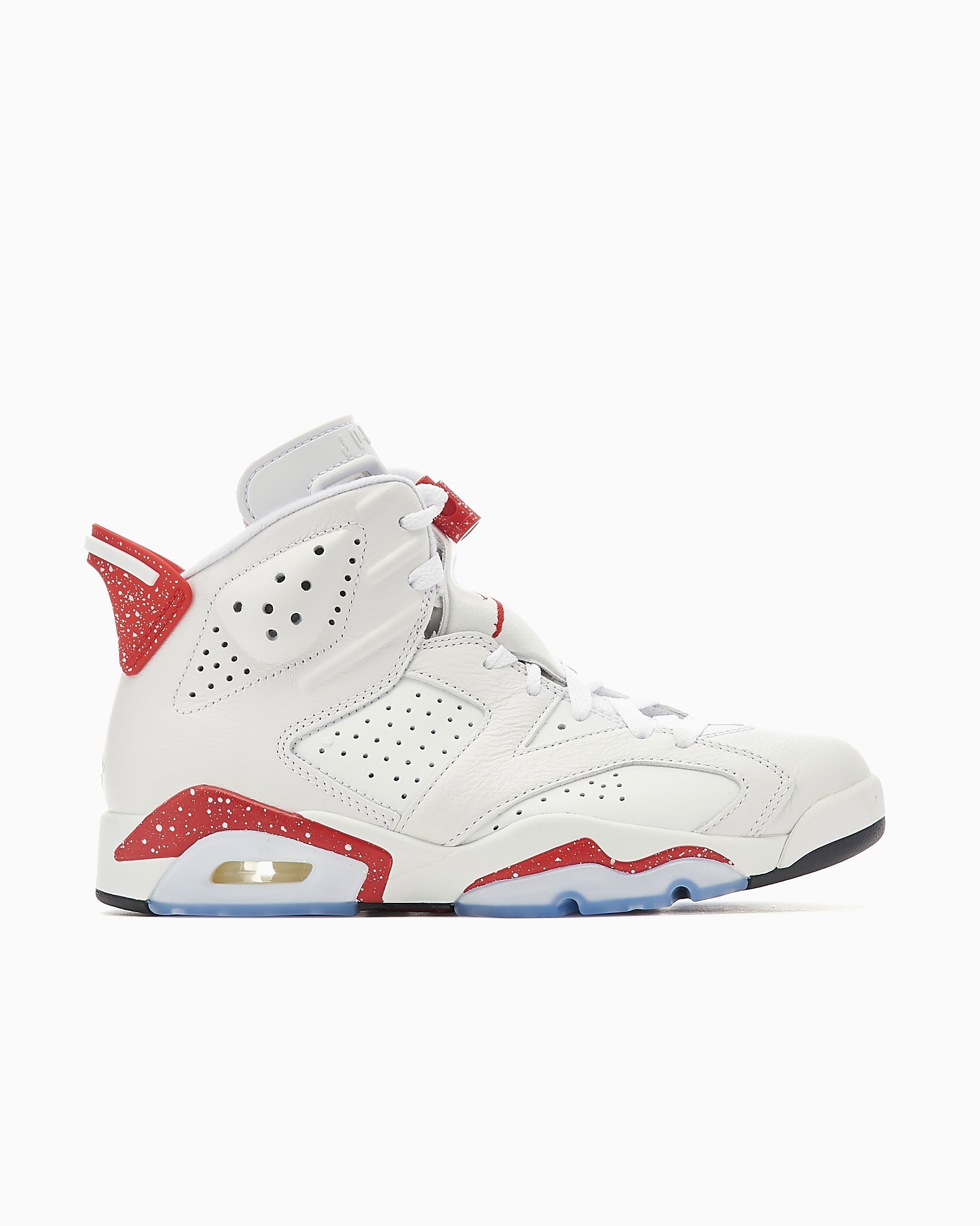 clone tomorrow Frosty Air Jordan 6 "Red Oreo" White CT8529-162| Buy Online at FOOTDISTRICT