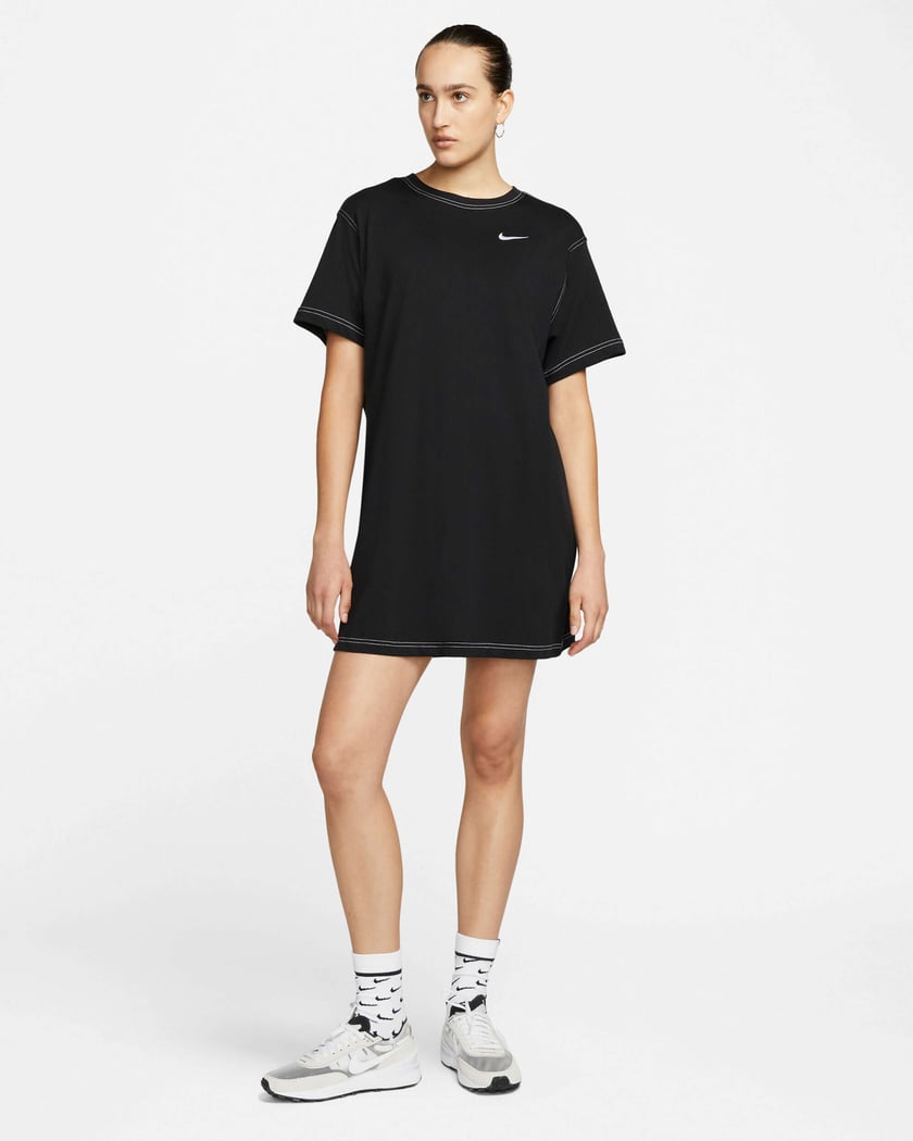 bijlage Onhandig tekort Nike Sportswear Swoosh Women's Short Sleeve Dress Black DM6191-010| Buy  Online at FOOTDISTRICT